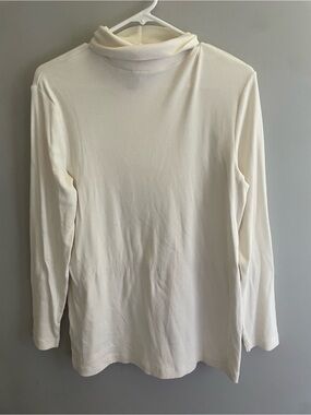 Eddie Bauer Women’s XL Ivory Ribbed Turtleneck Long Sleeve Top